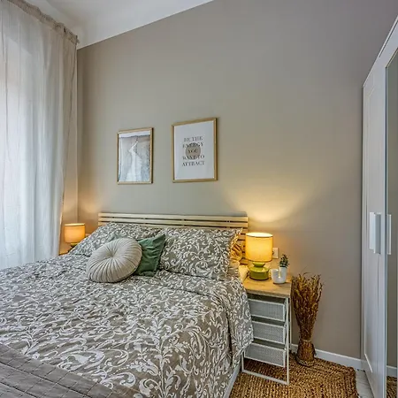 Eva - Storia Parentina Poreč