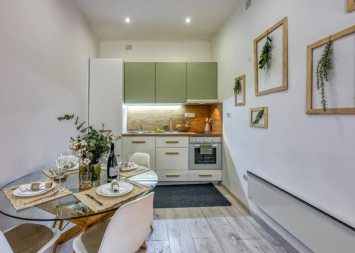 Eva - Storia Parentina * Poreč